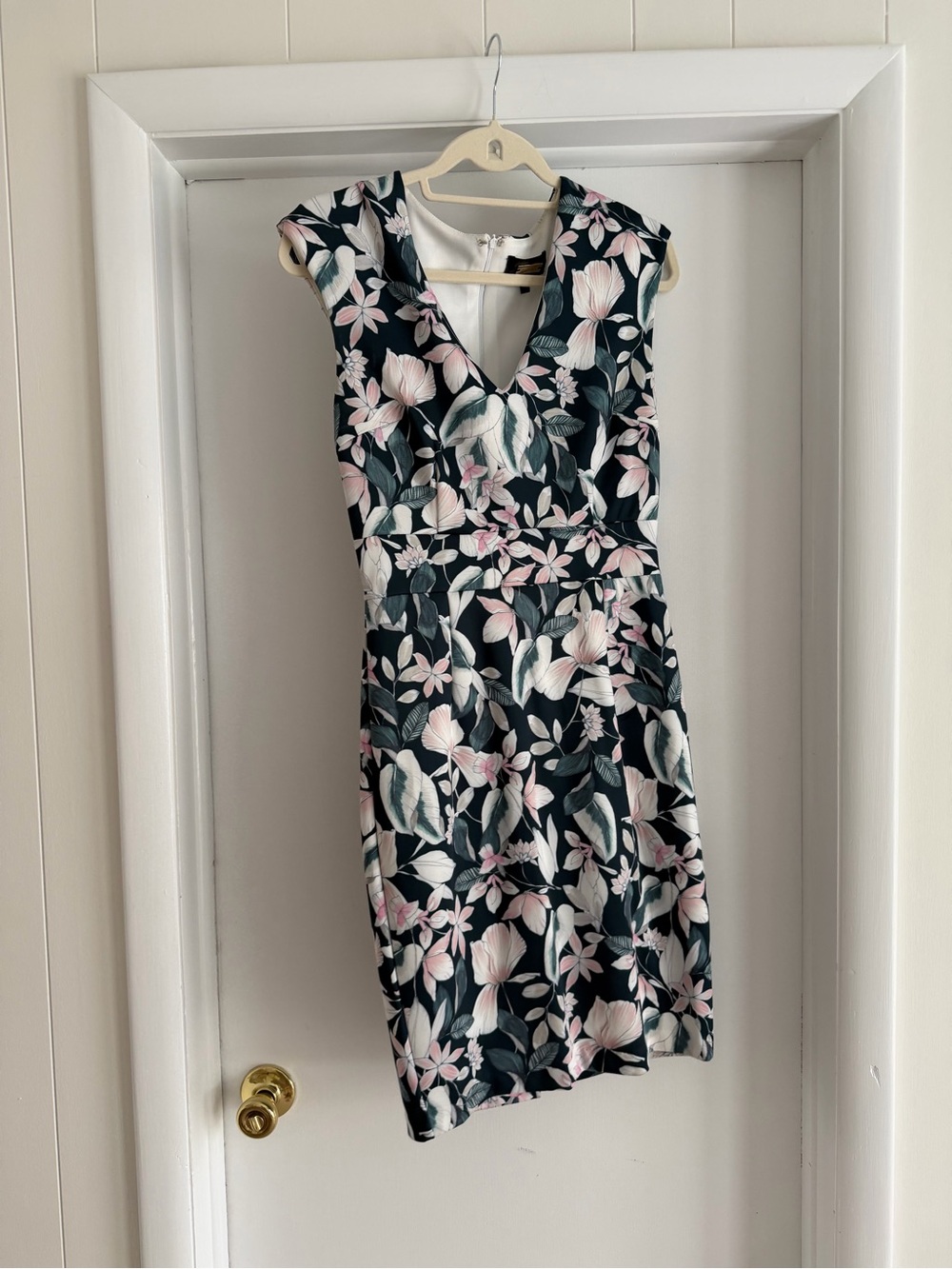 Alexia Admor midnight green Floral V-Neck Midi Dress with Pink and Cream Blooms